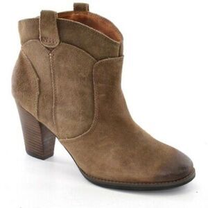 Clarks Indigo Heath Harrior Booties